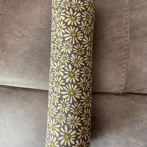 NATURAL LIFE Queen Flat Sheet Onyx Daisy NWOT